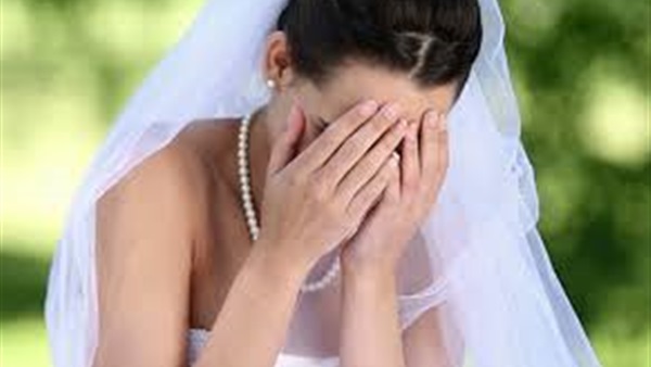 يصفع عروسه بحفل الزفاف ورد فعل «جنوني» من أهلها
