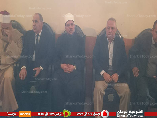وزير الأوقاف يقدم العزاء في استشهاد شقيقين من الحسينية في حادث العريش 2 وزير الأوقاف يقدم العزاء في استشهاد شقيقين من الحسينية في حادث العريش2