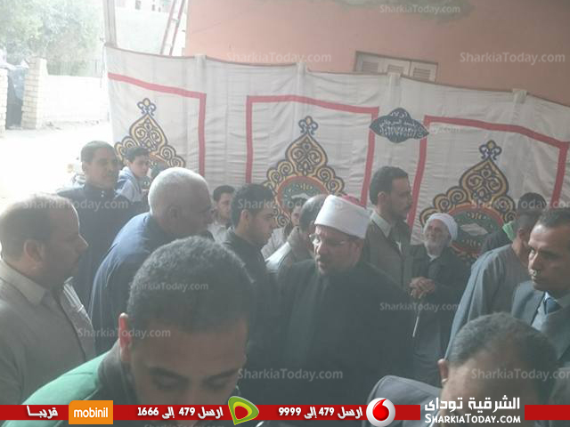 وزير الأوقاف يقدم العزاء في استشهاد شقيقين من الحسينية في حادث العريش 3 وزير الأوقاف يقدم العزاء في استشهاد شقيقين من الحسينية في حادث العريش99