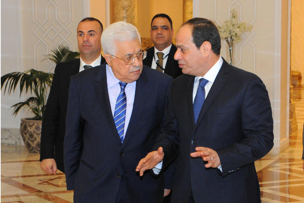 الرئيس الفلسطيني يجري اتصالاً بالرئيس السيسي بشأن خطاب ترامب