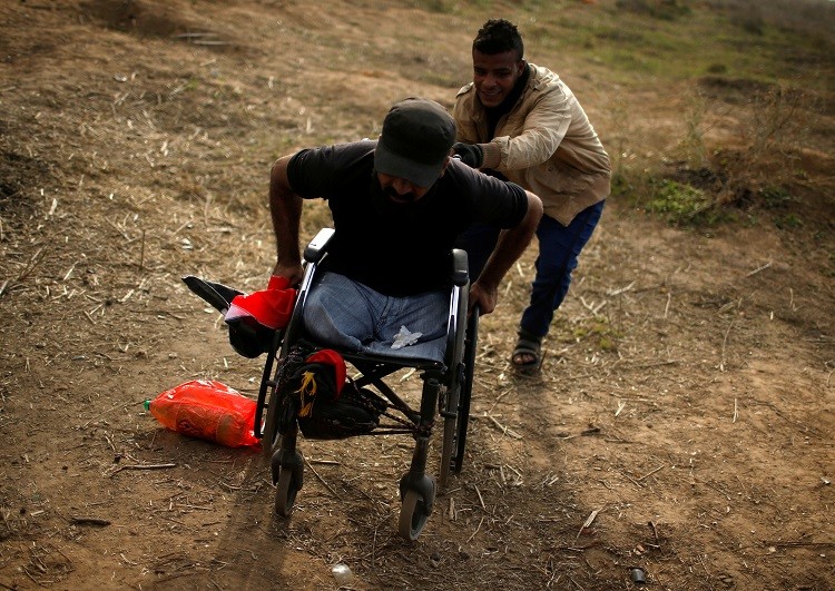 مقتل فلسطيني مبتور القدمين برصاص الجيش الإسرائيلي 2