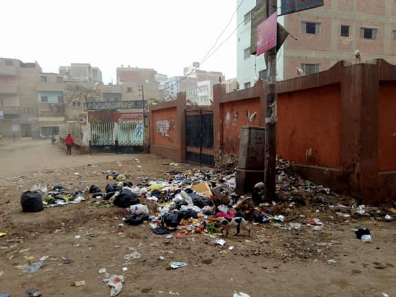 القمامة حول معهد ههيا الأزهري في استقبال التلاميذ1 1