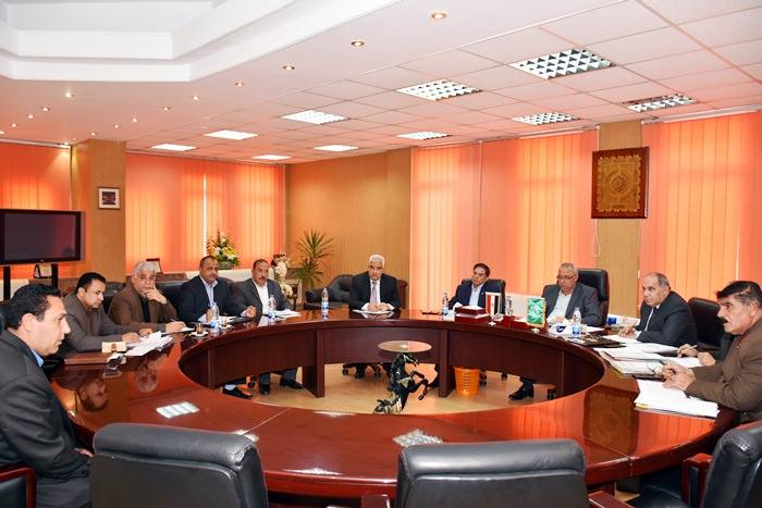 الشرقية يترأس لجنة لإختيار رئيس وسكرتير وحدات محلية بمركزي كفر صقر والحسينية