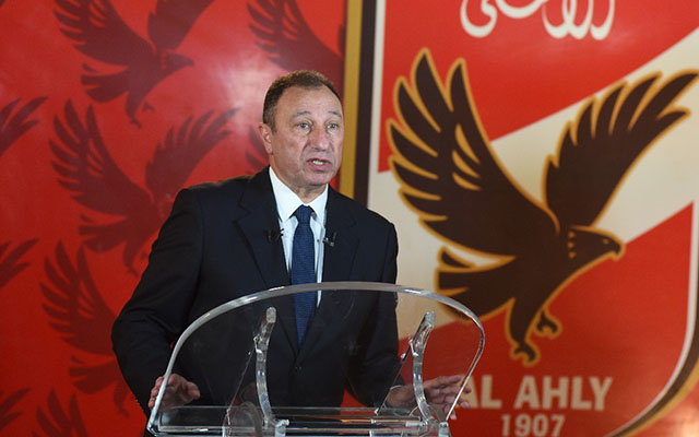 الخطيب يقضي 6 أيام في ألمانيا بعد جراحة العمود الفقري غداً 1 الأهلي