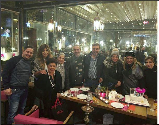 سهير رمزي تتخلى عن حجابها في حفل عيد ميلادها الـ67 2 2018 3 2 23 23 47 606