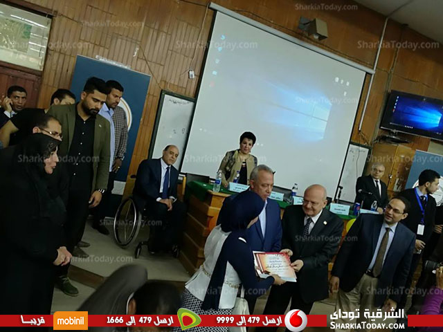 محافظ الشرقية يكرم ذوي القدرات الخاصة بجامعة الزقازيق 3 600