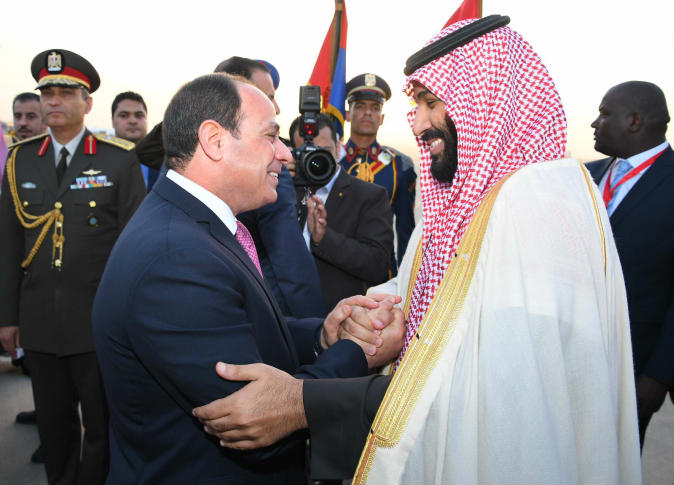 السيسي يودِّع محمد بن سلمان في مطار القاهرة 1 788598 0
