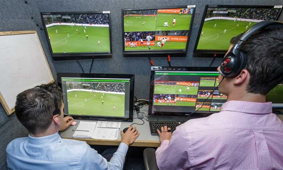 فيفا يعلن استخدام تقنية «حكم الفيديو» في مونديال روسيا 2018