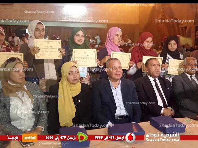 إدارة فاقوس التعليمية تكرم الطلبة الموهوبين بقصر ثقافة فاقوس