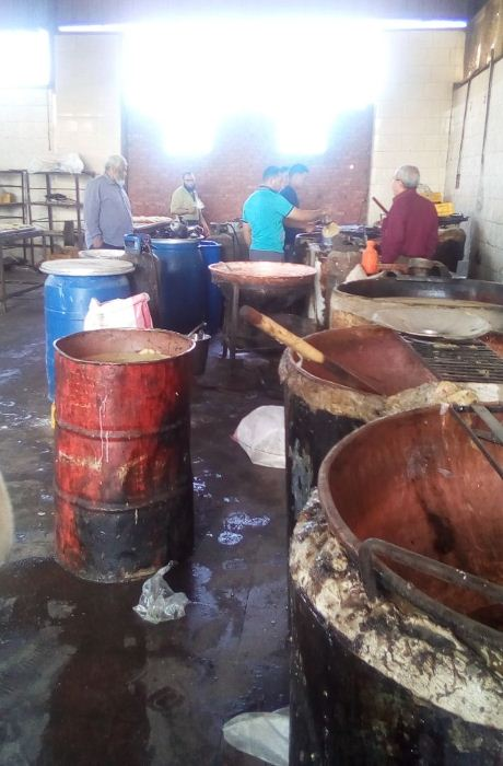 ضبط مصنعين لإنتاج الأسمدة الزراعية والمواد الغذائية ببلبيس 1 ضبط مصنعين لإنتاج الأسمدة الزراعية والمواد الغذائية ببلبيس