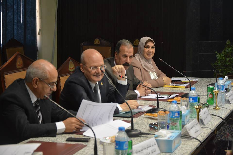 مجلس جامعة الزقازيق يقرر مراجعة رسائل الماجستير والدكتوراه لغوياً 1 مجلس جامعة الزقازيق