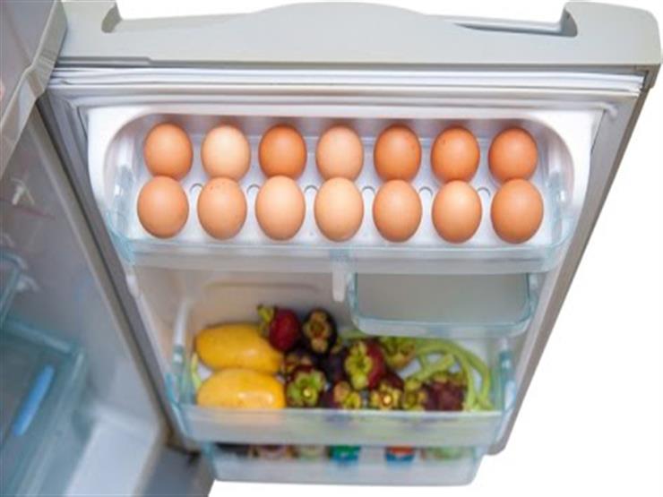 وضع البيض في باب الثلاجة يعرضك لأخطار صحية