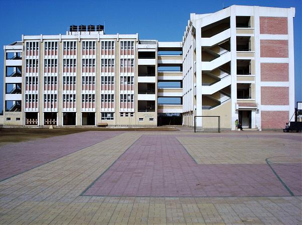 إقامة مبني جديد للإدارة التعليمية بمركز أولاد صقر