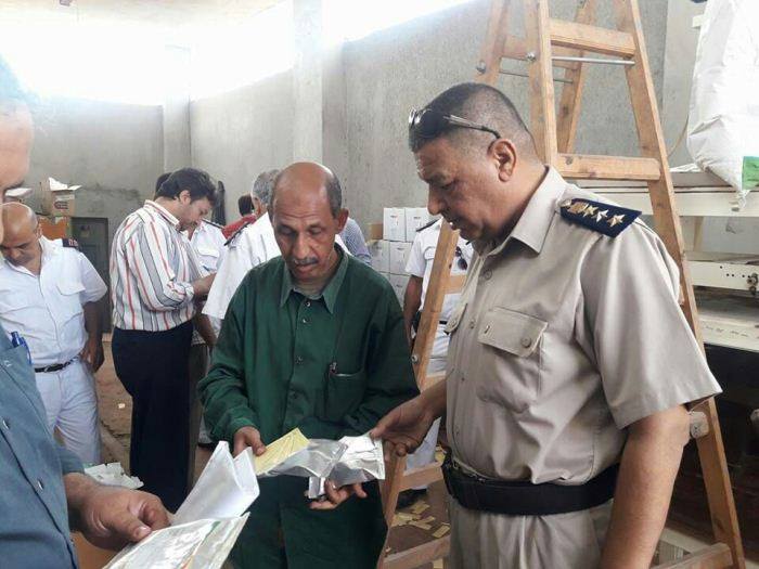 ضبط 8 مصانع أسمدة بالعاشر من رمضان ومخصبات زراعية وأدوية بيطرية بدون ترخيص 1 ضبط 8 مصانع أسمدة بالعاشر من رمضان