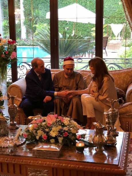 تفاصيل زواج ملياردير مصري من سورية الذي أشعل مواقع التواصل الاجتماعي 3 زواج ملياردير مصري من سورية الذي أشعل مواقع التواصل الاجتماعي3