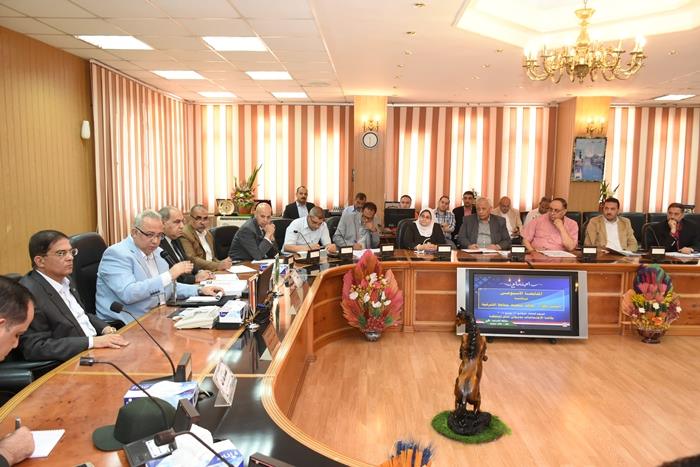 محافظ الشرقية يحذر من التعدي على الأراضي الزراعية خلال أجازة عيد الفطر المبارك 1 محافظ الشرقية يحذر من التعدي على الأراضي الزراعية خلال أجازة عيد الفطر المبارك