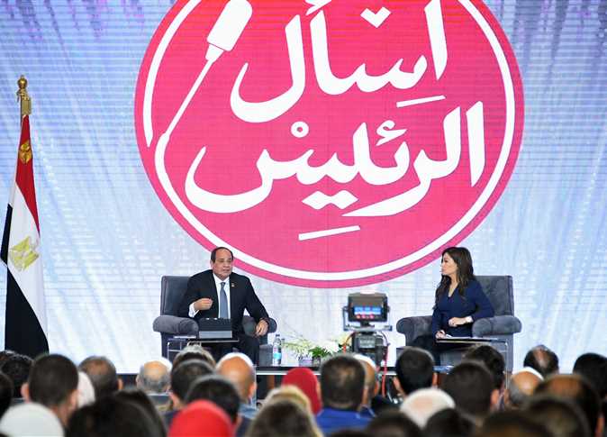 السيسي يلتقي شباب الجامعات في مبادرة «اسأل الرئيس»