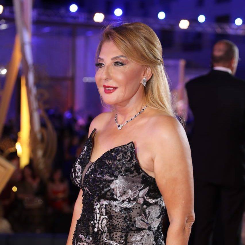 إطلالات النجوم المختلفة في مهرجان الجونة السينمائي 13 نادية الجندي