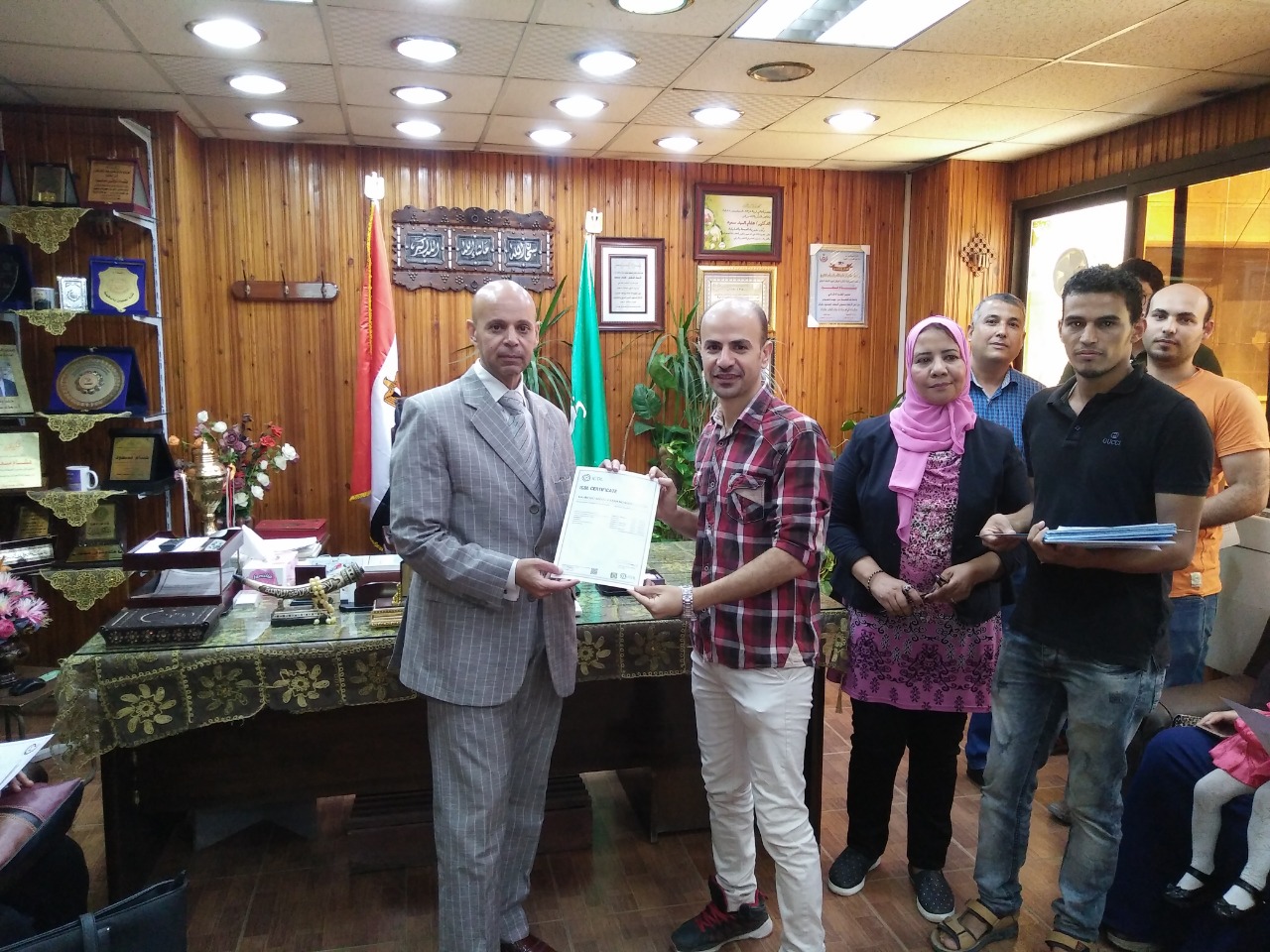 وكيل صحة الشرقية يكرم الحاصلين على دورة الكمبيوتر 2 وكيل صحة الشرقية يكرم الحاصلين على دورة الكمبيوتر