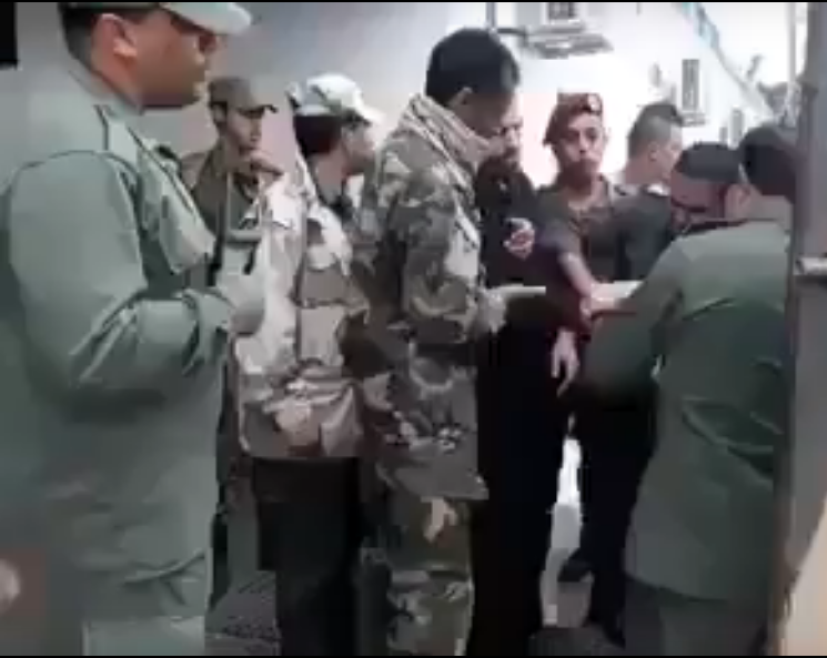 لحظة ترحيل الإرهابي عشماوي بعد القبض عليه