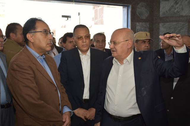 مصطفى مدبولي يتابع أعمال إنشاء معهد أورام جامعة الزقازيق3