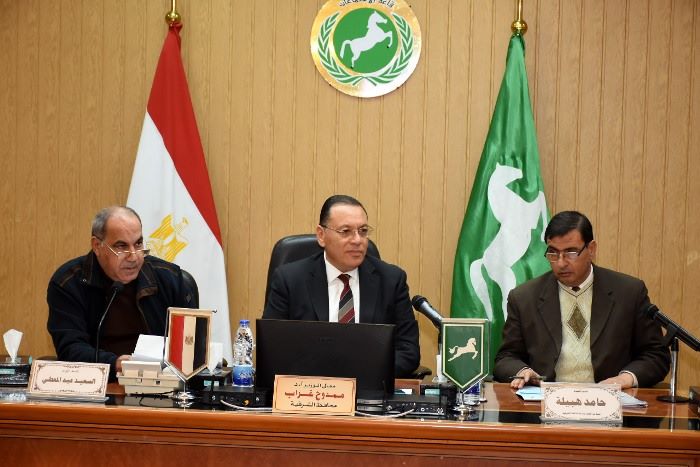 معاقبة ٤٨ من العاملين بمدرسة مصطفى كامل الإعدادية بنين بالإبراهيمية 1 محافظ الشرقية الدكتور ممدوح غراب