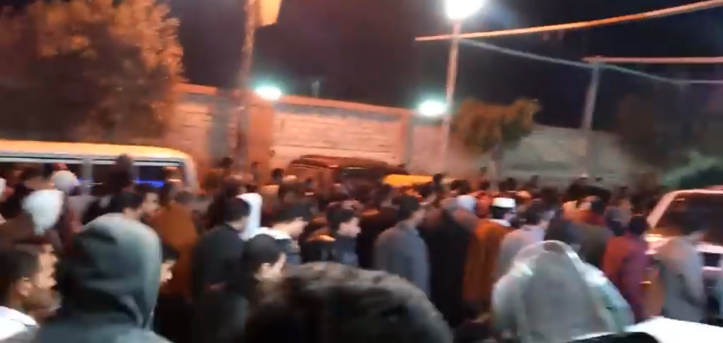 جنازة شعبية لطبيب فاقوس المقتول على يد مجهول 2 جنازة شعبية لطبيب فاقوس المقتول على يد مجهول