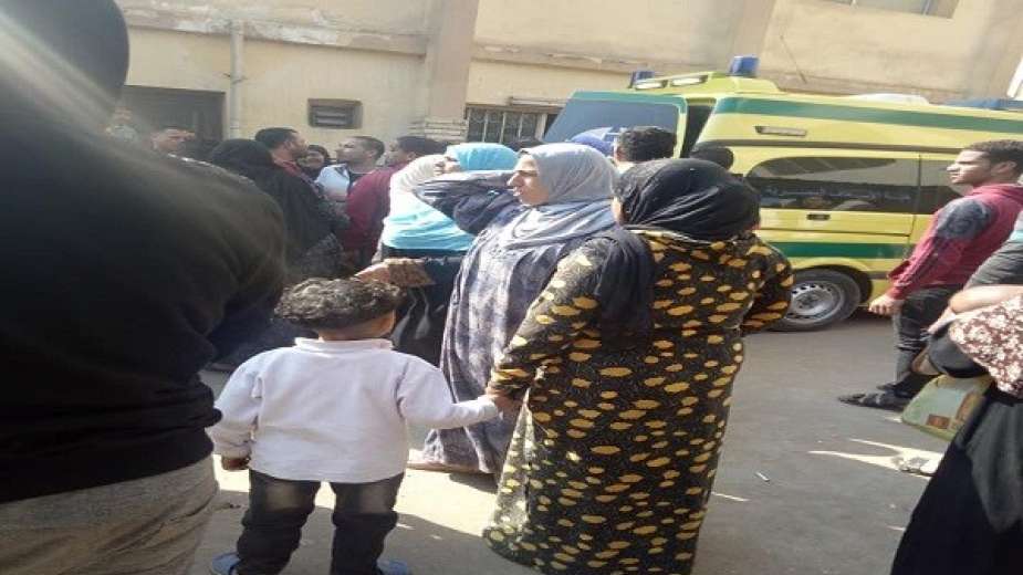 شخص يطلق النار عشوائيًا في الجيزة ويقتل 4 ويصيب 5 بينهم شرطيان 1 شخص يطلق النار عشوائيًا في الجيزة ويقتل 4 ويصيب 5 بينهم شرطيان