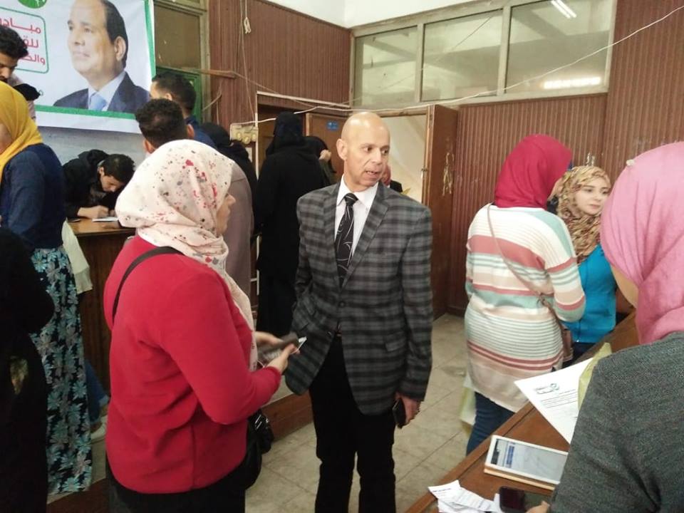 وكيل صحة الشرقية يشارك في توعية طلاب جامعة الزقازيق للكشف على فيروس سي 3 متابعة وكيل وزارة الصحة لحملة 100 مليون صحة بجامعة الزقازيق 1