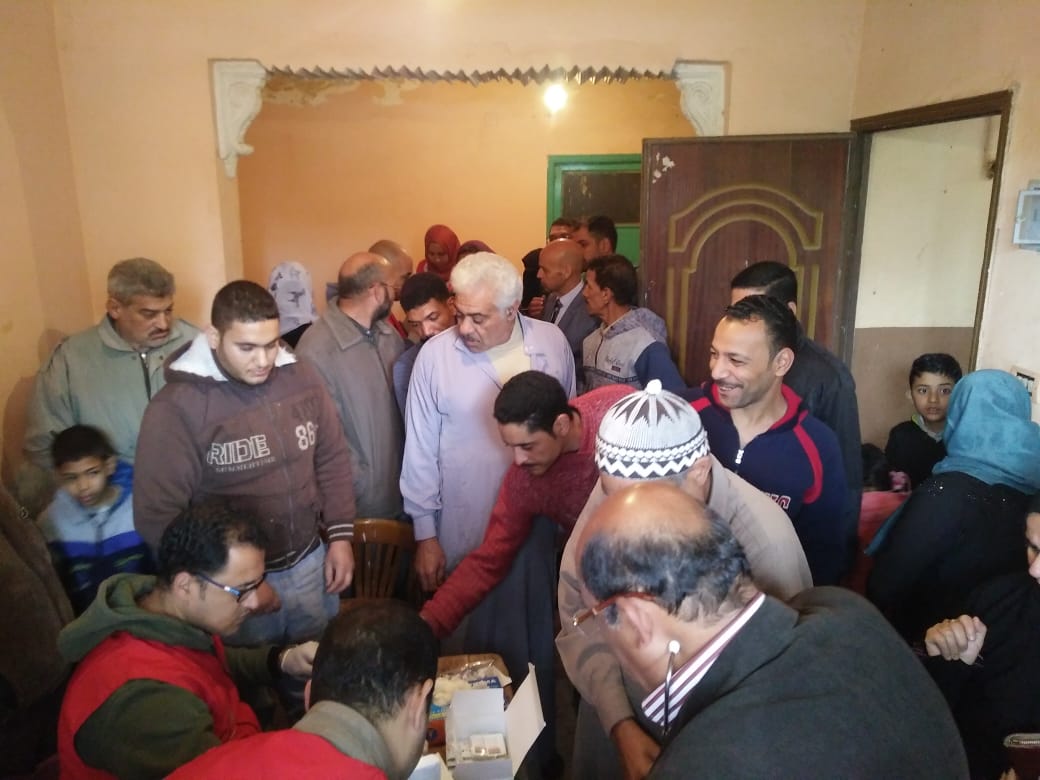 وكيل صحة الشرقية يشارك في فحص مواطن من ذوي القدرات الخاصة بـ 100 مليون صحة 2 وكيل صحة الشرقية يشارك في فحص مواطن من ذوي القدرات الخاصة