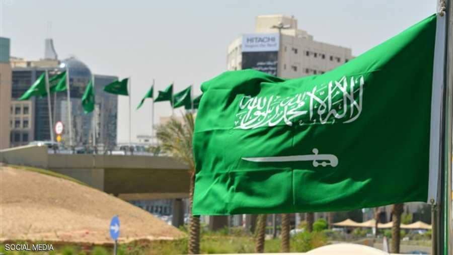 تمكنت أجهزة الأمن السعودية من إحباط عملية إرهابية داخل مقر أمن الدولة بمحافظة الزلفي والتي تبعد 260 كيلو متر من العاصمة الرياض .