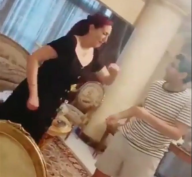 وفاء عامر ضحية لمقلب مفاجئ بعيدًا عن البرامج