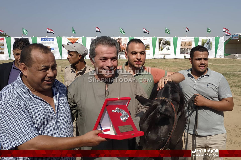 توفيق عكاشة يحضر مهرجان الشرقية للخيول العربية   الشرقية توداي