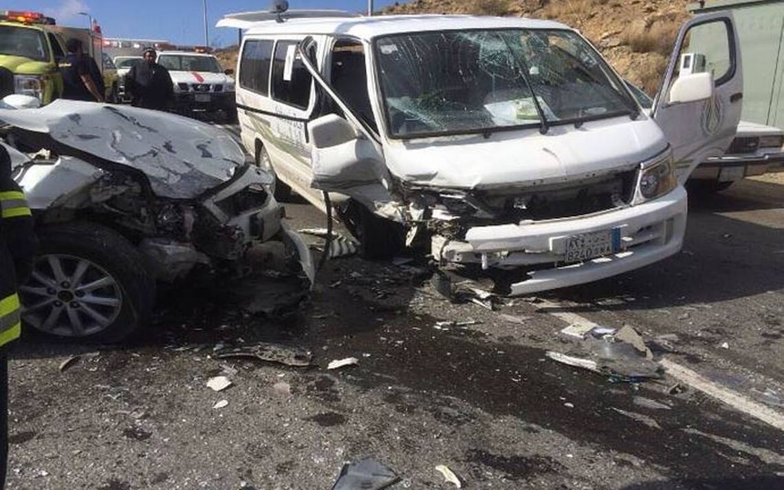 إصابة 14 شخص في حادث مروع بالعاشر من رمضان 1 العاشر من رمضان