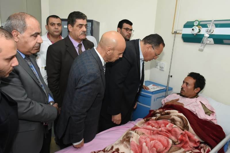 محافظ الشرقية يزور المصابين بانهيار عقار فاقوس 5 عقار فاقوس