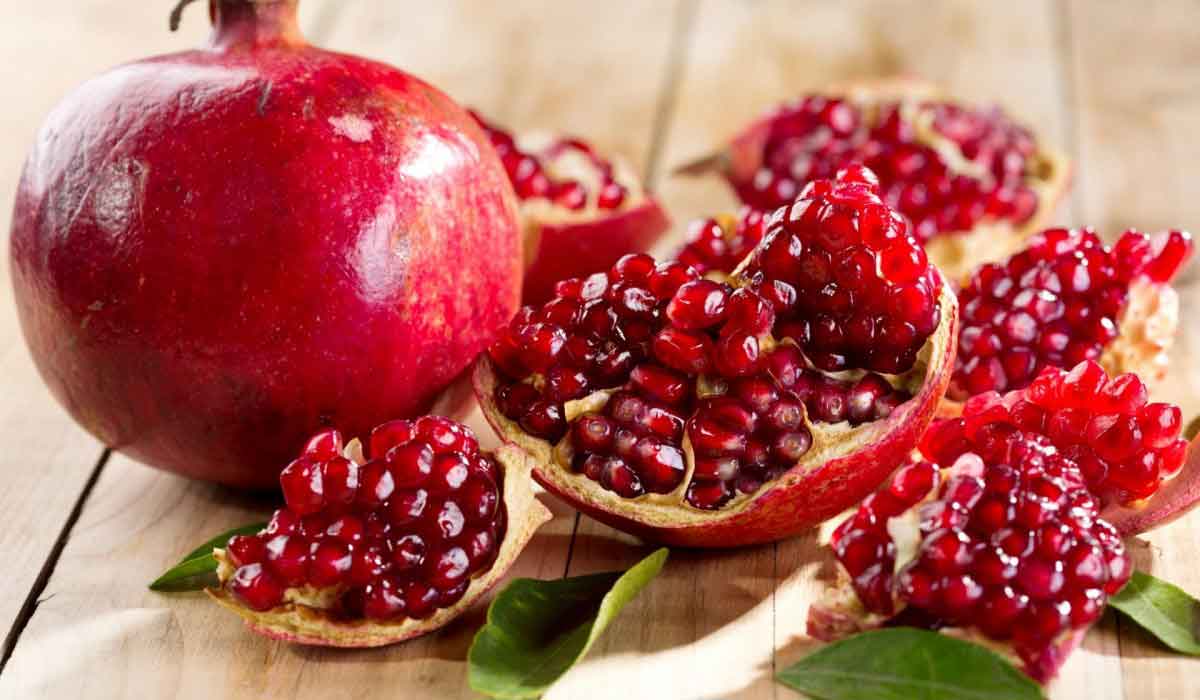 فوائد أكل الرمان