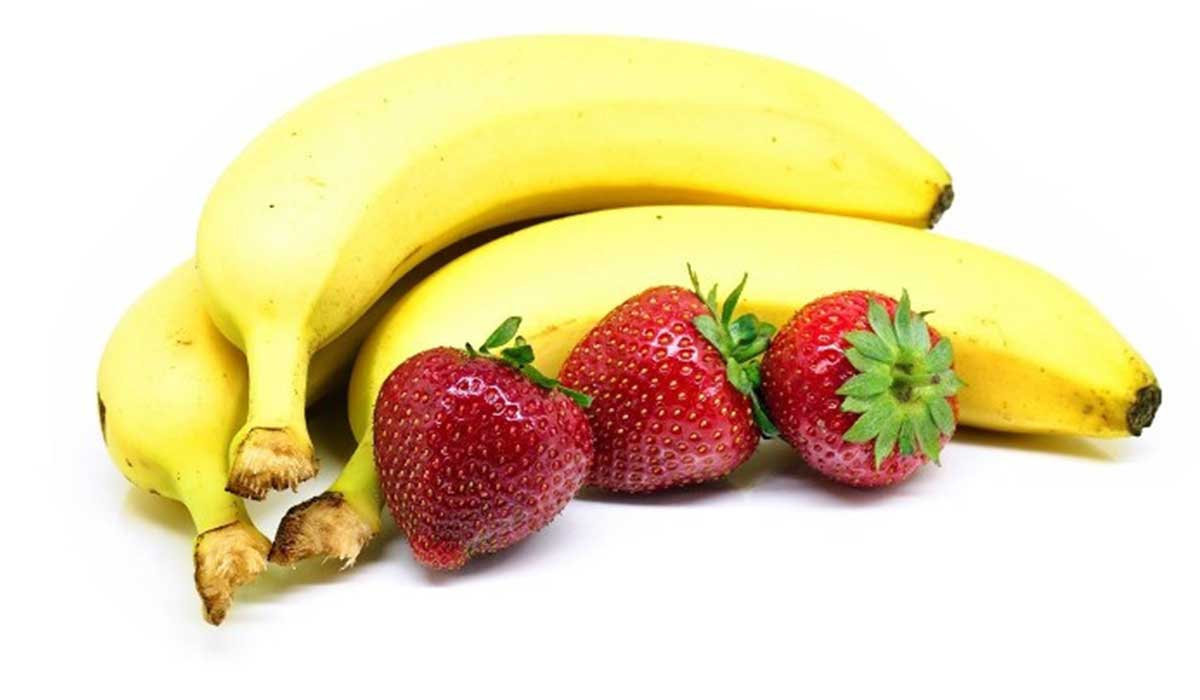 فوائد الموز والفراولة