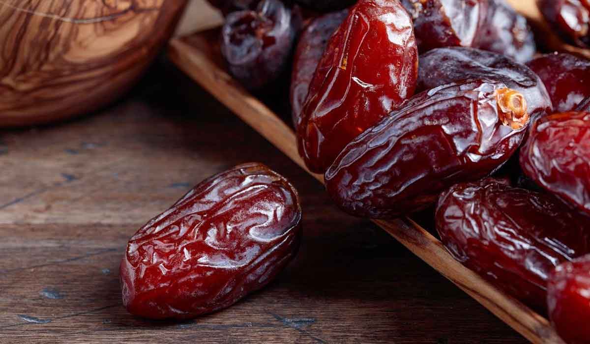 على ماذا يحتوي التمر