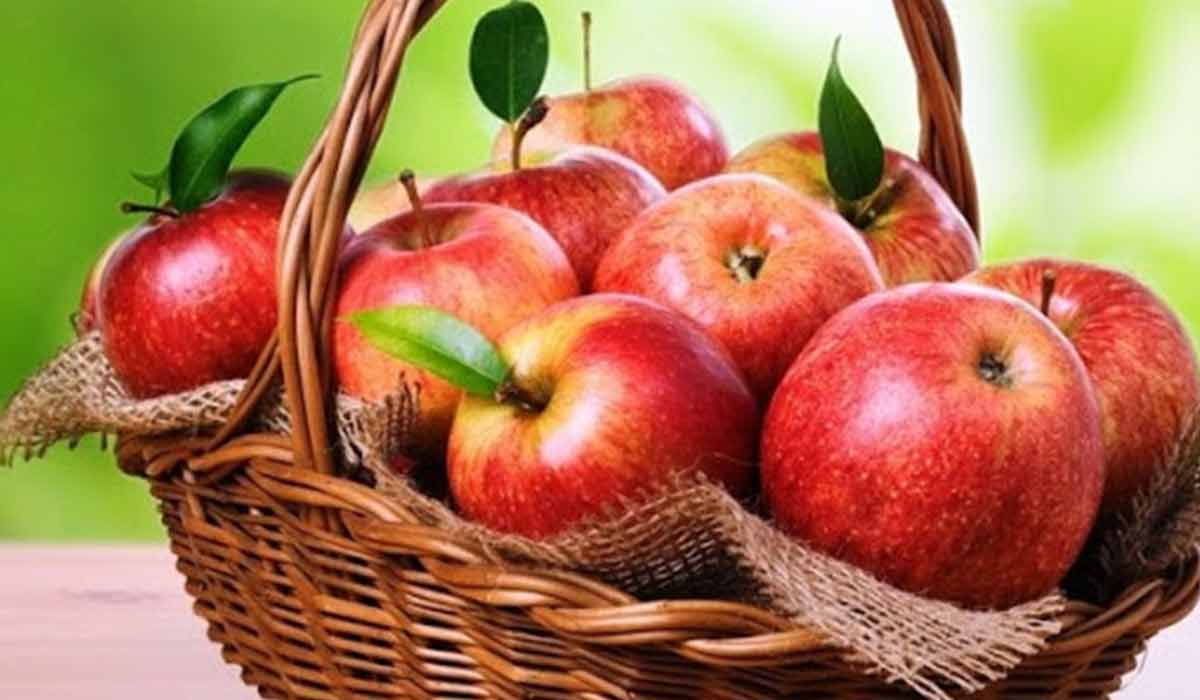 فوائد أكل التفاح صباحاً