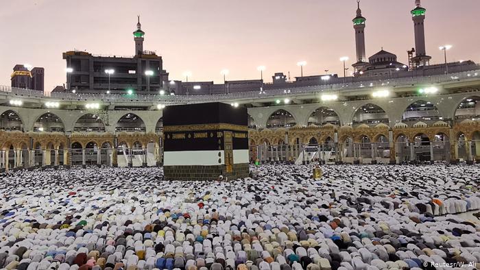 السعودية تعلن إقامة حج هذا العام بأعداد محدودة 13 السعودية تعلن إقامة حج هذا العام بأعداد محدودة للمقيمن داخل المملكة فقط