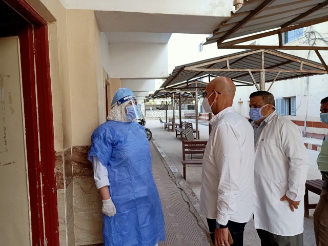 مفاجئة لوكيل وزارة الصحة بالشرقية في مستشفيات الصالحية الجديدة والقرين 6