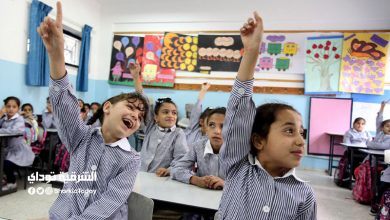 بسبب كورونا.. التفاصيل الكاملة لقرار التعليم بـ"الدراسة من المنازل" 4 طلبة