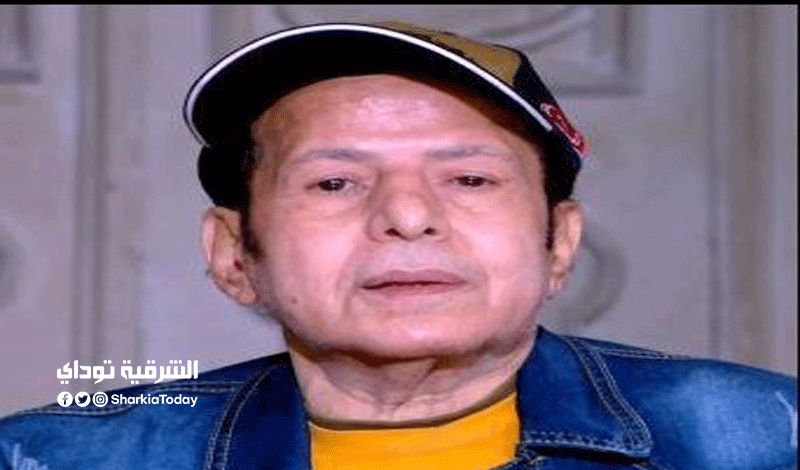 عادل الفار يبكي مذيعي "القاهرة اليوم" خلال استضافتهم له 1 عادل الفار