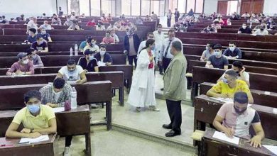 الكمامة شرط امتحان الجامعات