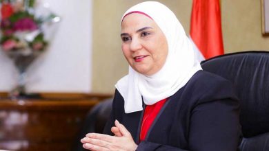 زيادة المعاشات ودعم الحوامل ماديا