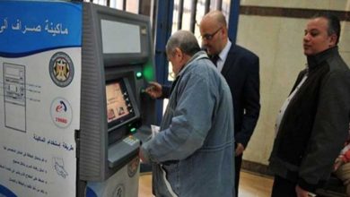 موظفين لن يحالوا للمعاش في سن الـ 60 10 موظفين لن يحالوا للمعاش في سن الـ 60