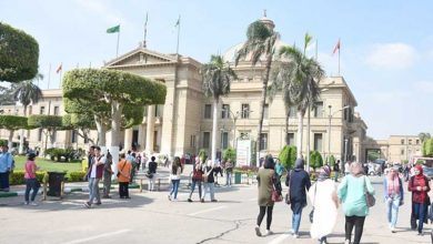 الفصل الدراسي الثاني بالجامعات