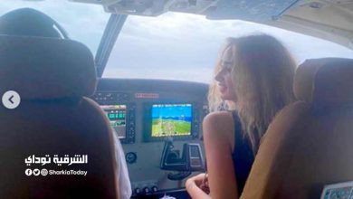 أحمد فهمي يدخل خط أزمة هنا الزاهد وصورة كابينة الطائرة.. والطيران تعلق 10 هنا الزاهد