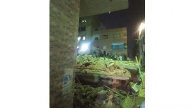 استخراج جثة من أسفل ركام عقار شبرا 2