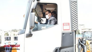 بالفيديو والصور.. محافظ الشرقية يقود سيارة جمع القمامة 7 محافظ الشرقية يقود سيارة جمع القمامة